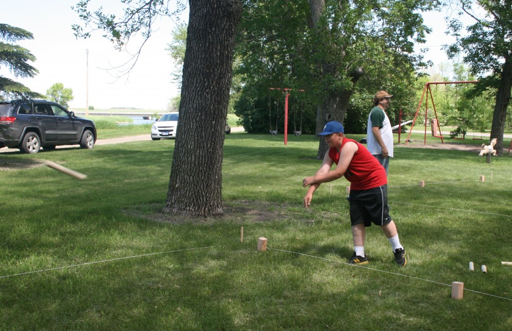 Playing kubb, Finn Fest 2013