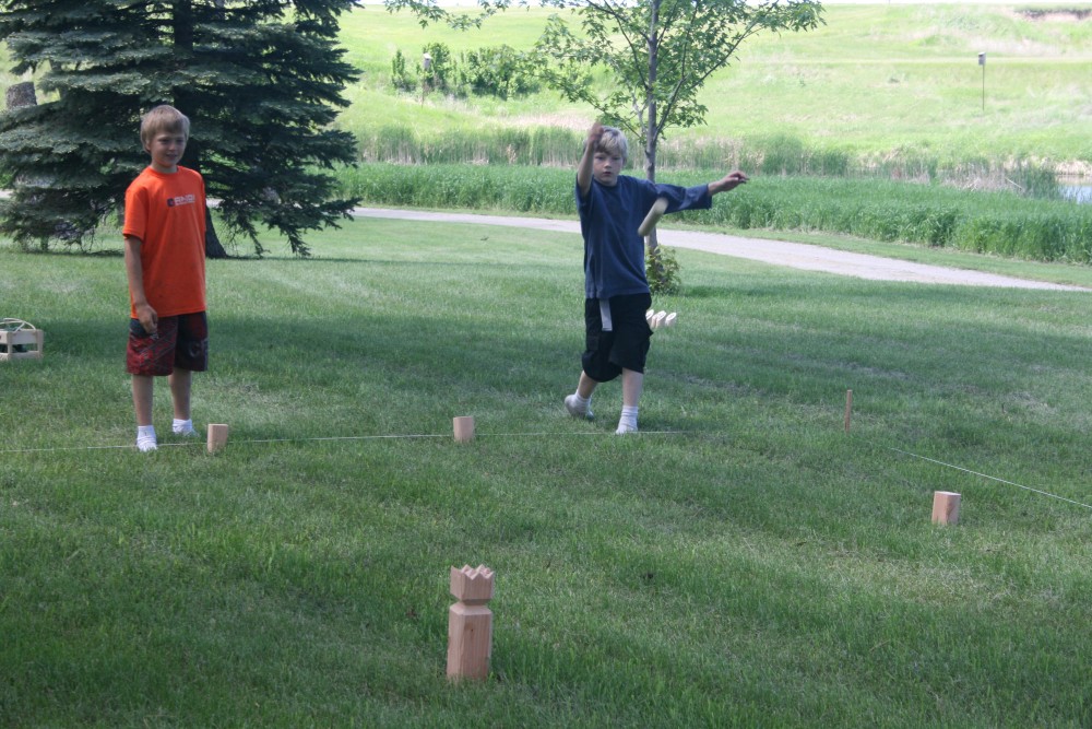Playing kubb, Finn Fest 2013