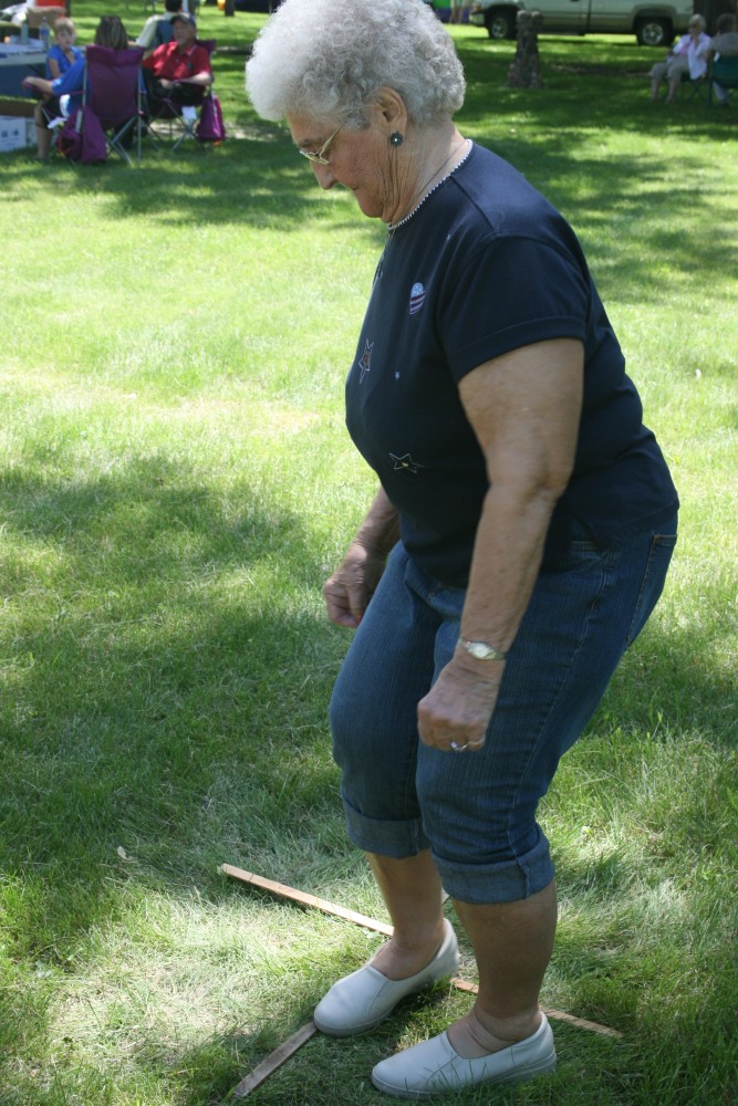 Learning tikkuristi, stick dance, Finn Fest 2013